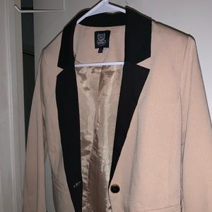 Women’s Nude Blazer